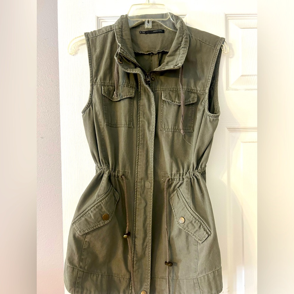 Maurice Green Vest